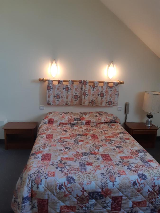 Hotel les forges Noyal-sur-Vilaine Eksteriør billede